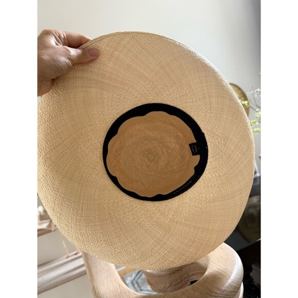 ARTESANO Tulipan Hat in Natural S NWOT main image 6